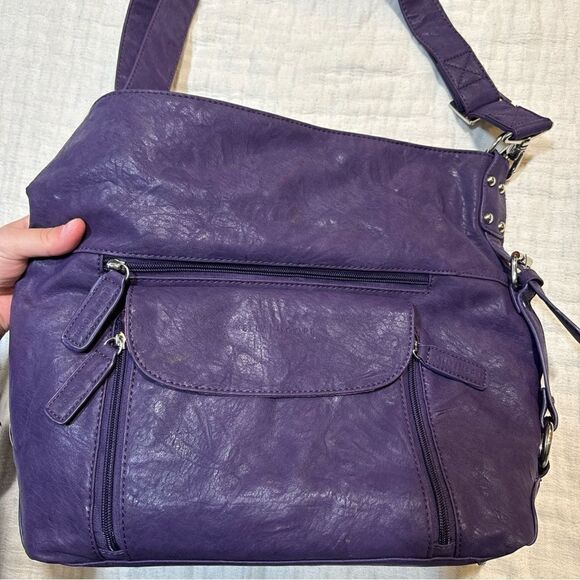 Kelly Moore Camera Bag The Libby Shoulder Bag Purple with Purple Lining - Picture 5 of 11